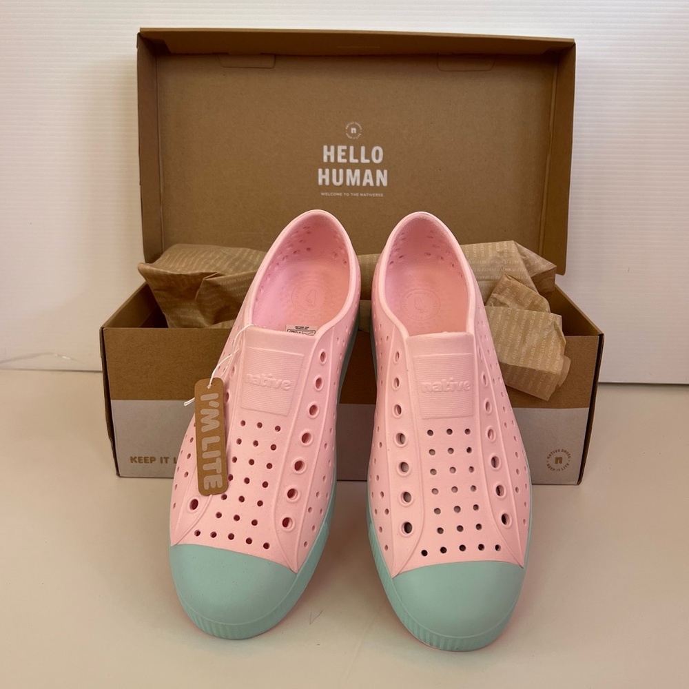 NEW IN BOX. NATIVE JEFFERSON. RARE COLOR. M8, W10, EUR41